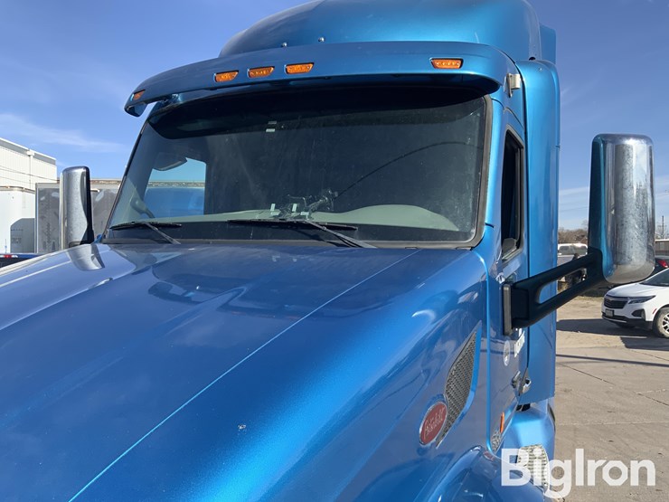 2014-peterbilt-579-image-10