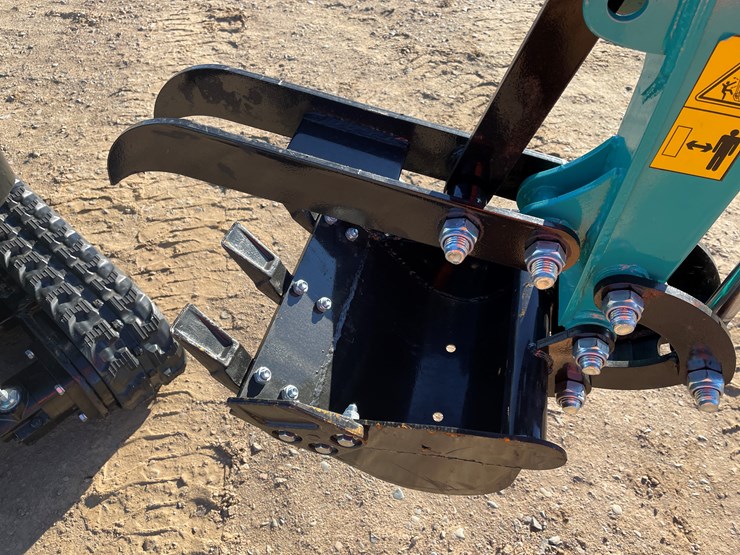 #9263-•-unused-2025-cfg-mini-excavator-image-5