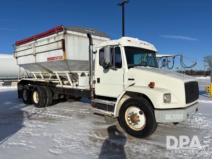 1998-freightliner-fl80-image-1