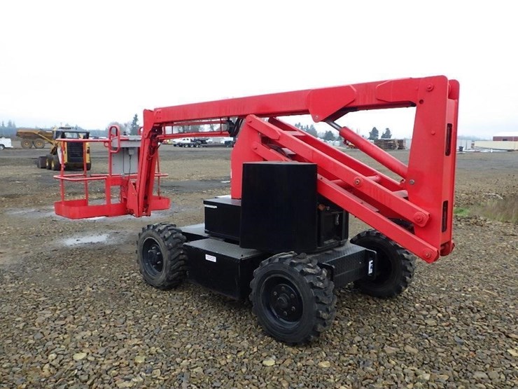 skyjack-sjkb-40c-articulating-boom-lift-image-5