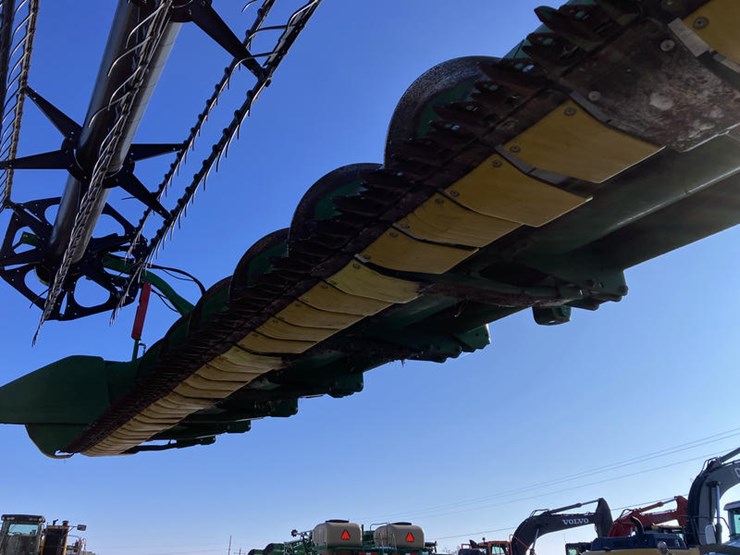 john-deere-630f-image-16