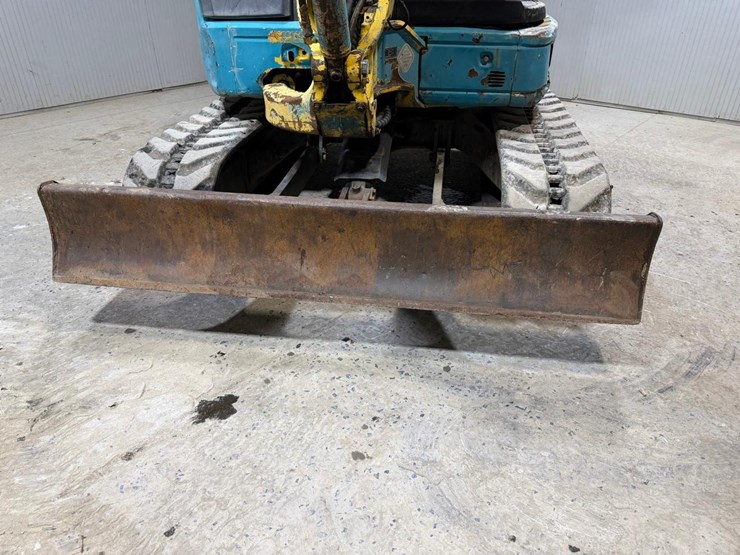 komatsu-pc50mr-image-10