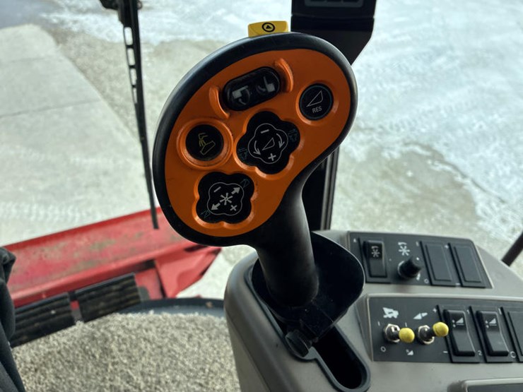 case-ih-6088-image-107