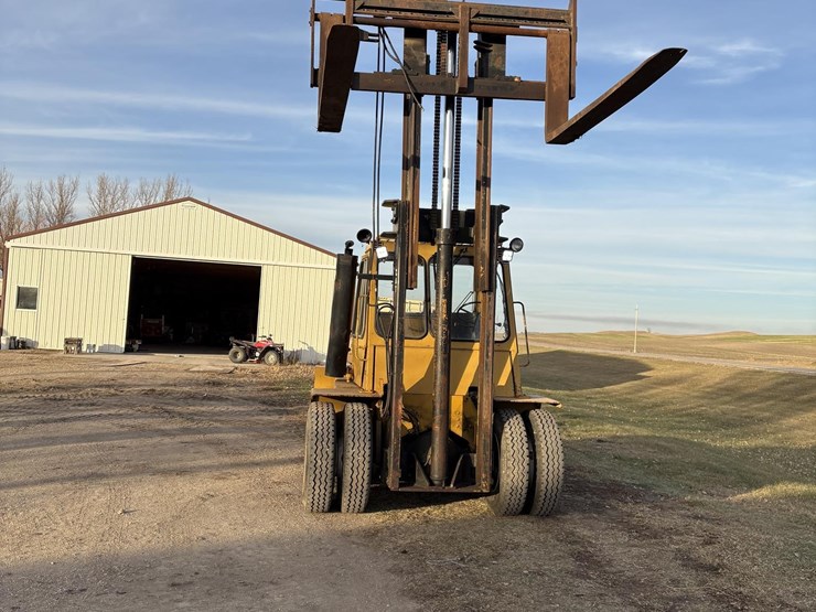 caterpillar-v200b-image-4