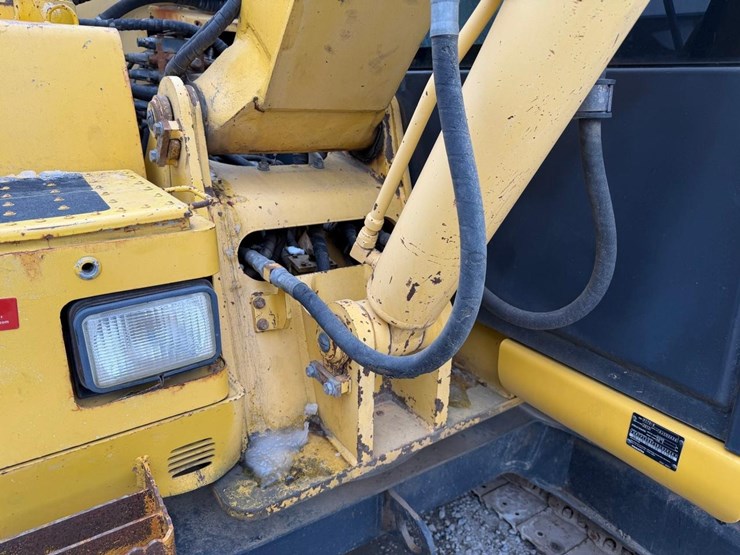 komatsu-pc70-image-22