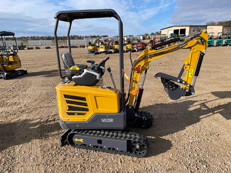 #9212-•-2025-unused-cfg-mini-excavator-image-4