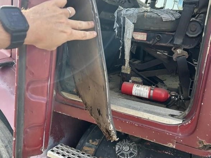 1994-white/gmc-wg64t-image-18