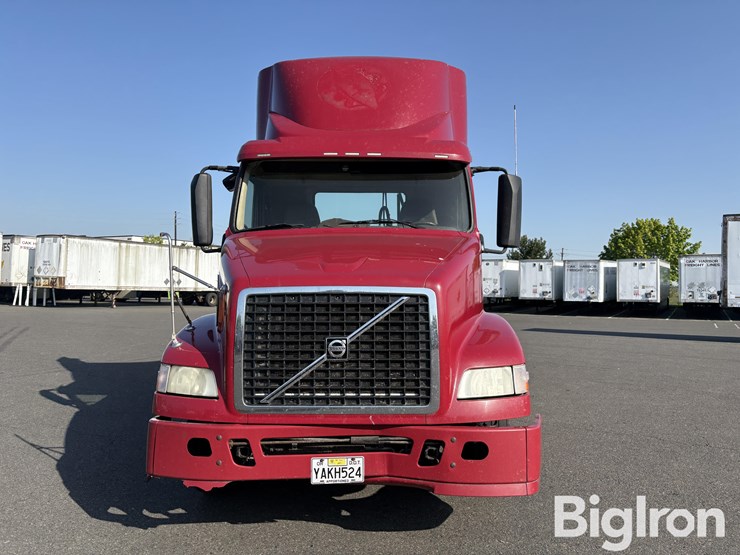 2014-volvo-vnm42t-s/a-truck-tractor-image-2