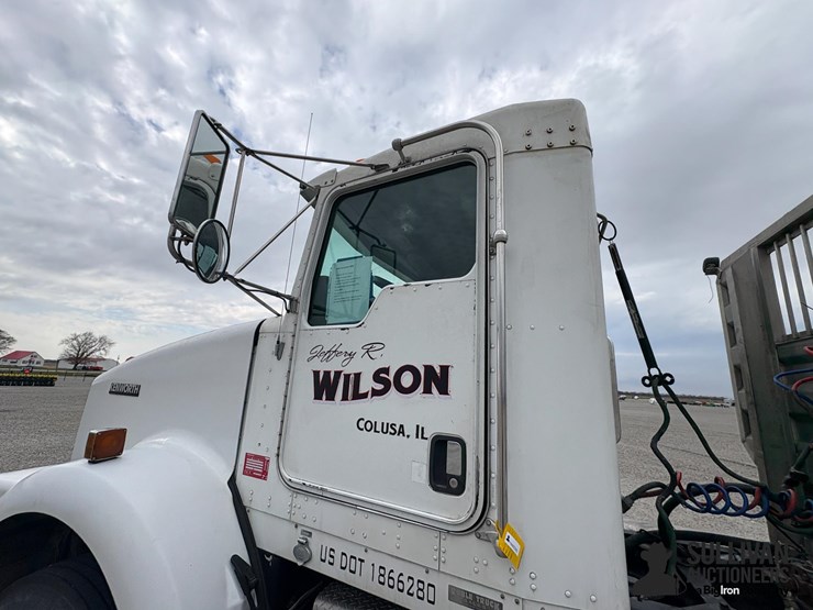 kenworth-t800-image-13