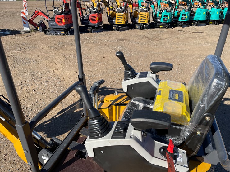 #9274-•-unused-2025-cfg-mini-excavator-image-6