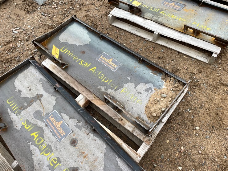 #2070-•-unused-2025-landhonor-skid-steer-universal-adapter-plate-attachment-image-2