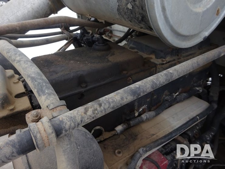 1994-freightliner-fld120-image-75