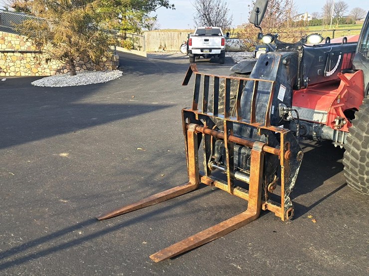 2019-manitou-mlt840-image-21