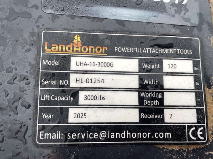 #2049-•-unused-2025-landhonor-skid-steer-utility-hitch-adapter-attachment-image-4