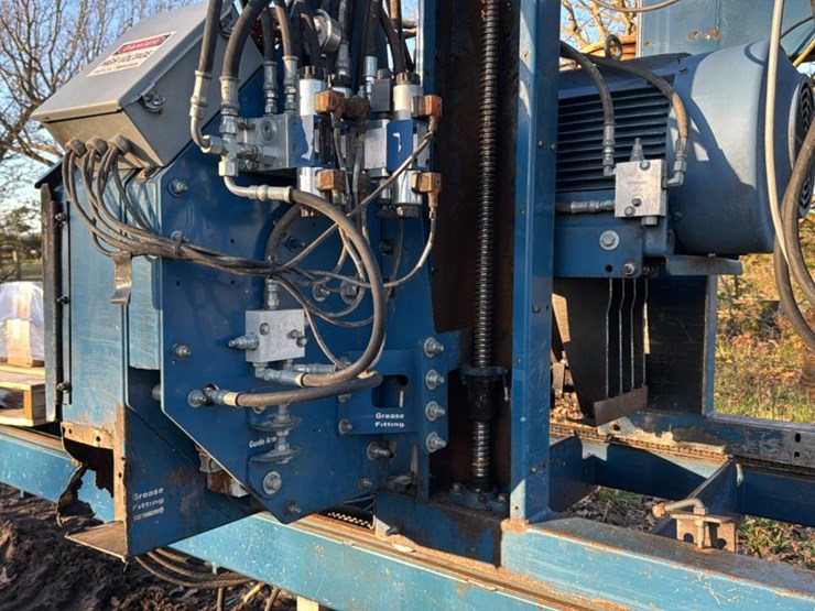 #165-•-2014-baker-bbs-o-“3640e”-stationary-bandmill-image-14