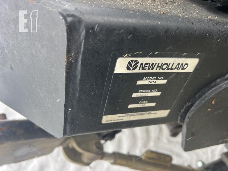 new-holland-tv140-image-19