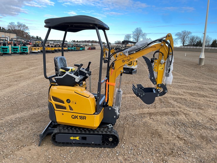 #9217-•-2025-unused-cfg-mini-excavator-image-5