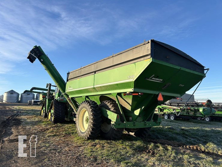 2010-parker-1348-image-3