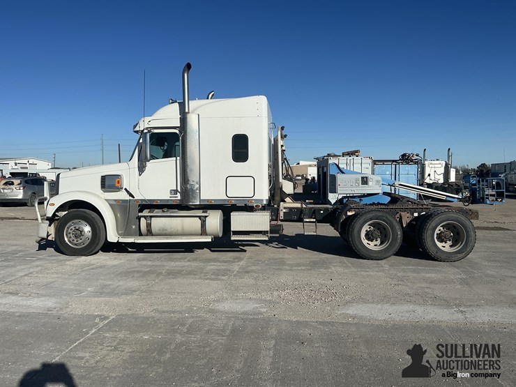 freightliner-coronado-132-image-8