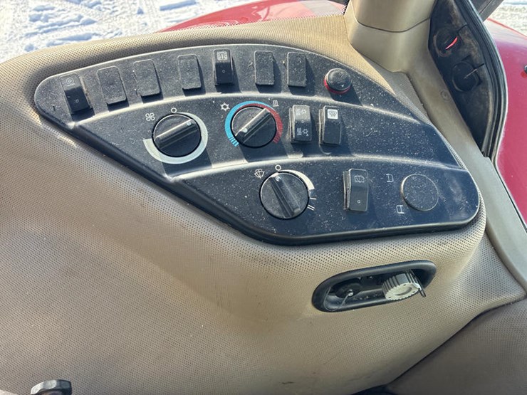 case-ih-mx215-image-76