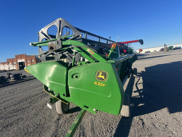 john-deere-630f-image-1