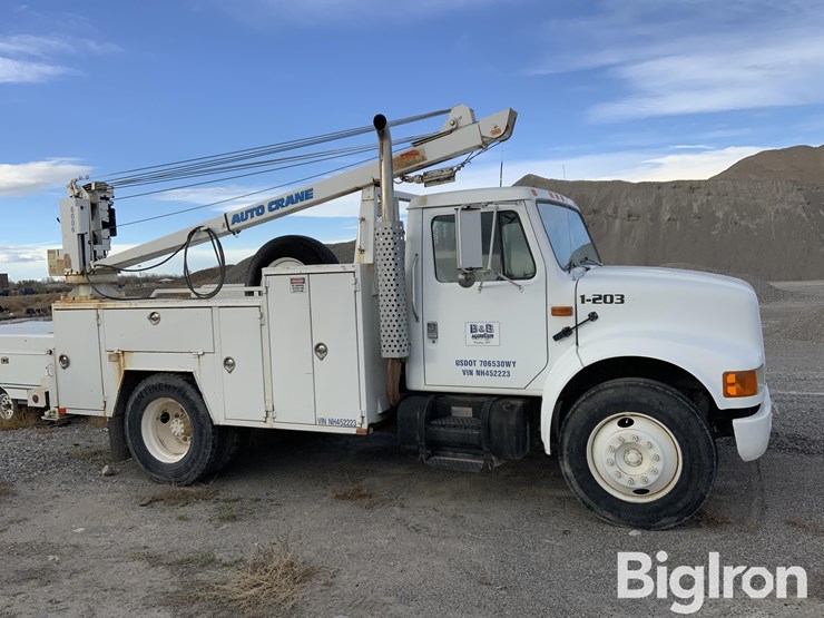 international-4900-image-4