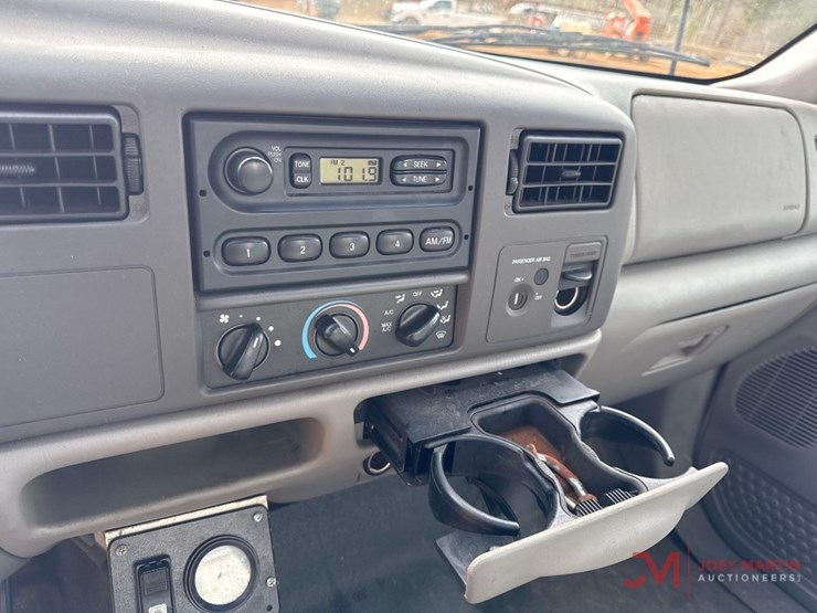 2001-ford-f350-xl-image-21