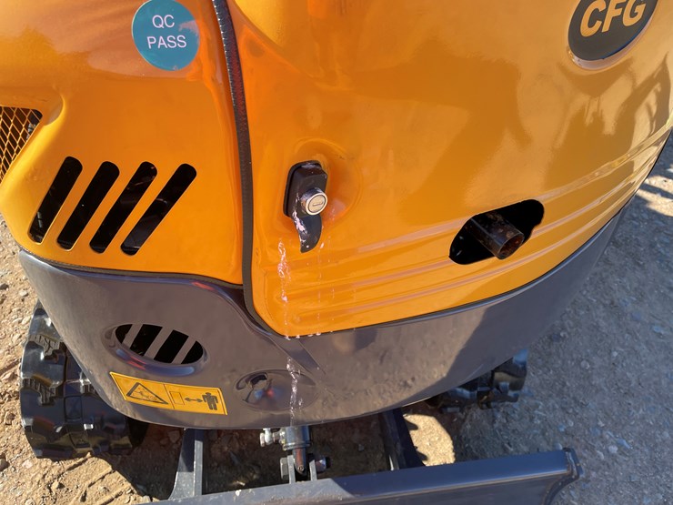 #9271-•-unused-2025-cfg-mini-excavator-image-8