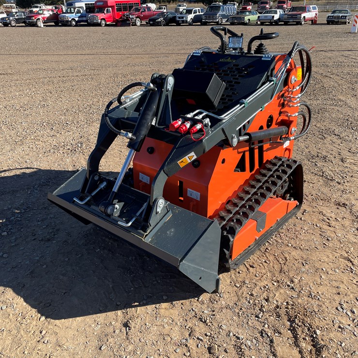 #9375 • Unused 2025 LandHero Mini Skid Steer