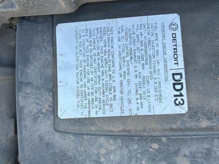 2018-freightliner-cascadia-125-image-44