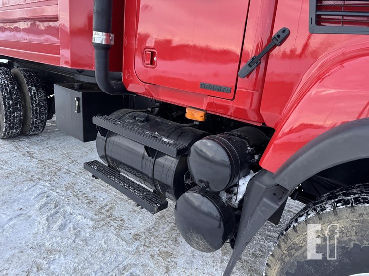 2004-mack-granite-cv713-image-5