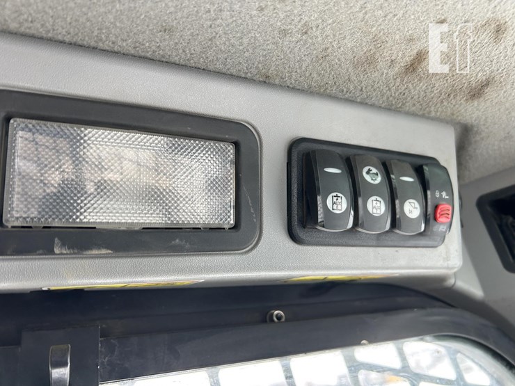 caterpillar-289d-image-45