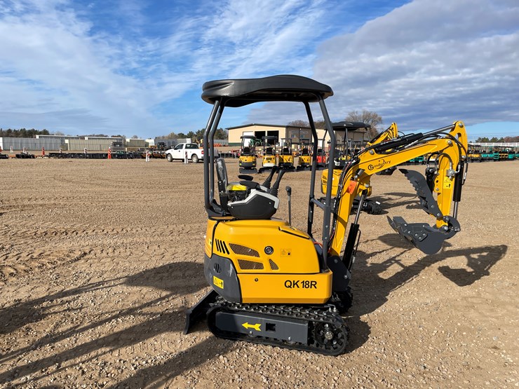 #9206-•-2025-unused-cfg-mini-excavator-image-4