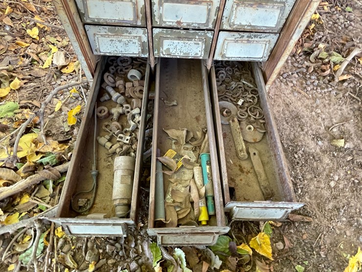 #3714-•-hardware-storage-cabinet-with-contents-image-14