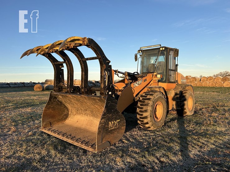 2014-case-721f-xr-image-2