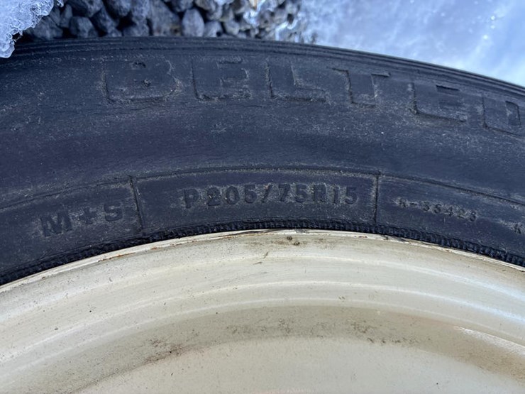 hutchinson-8x33-image-13