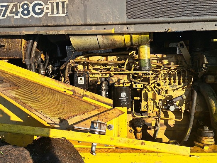 john-deere-748-image-14