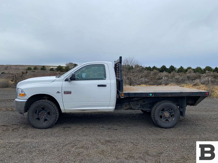 2010-dodge-2500-image-2