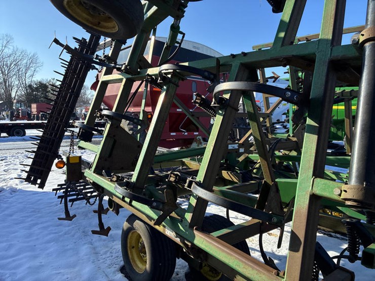 john-deere-726-image-17