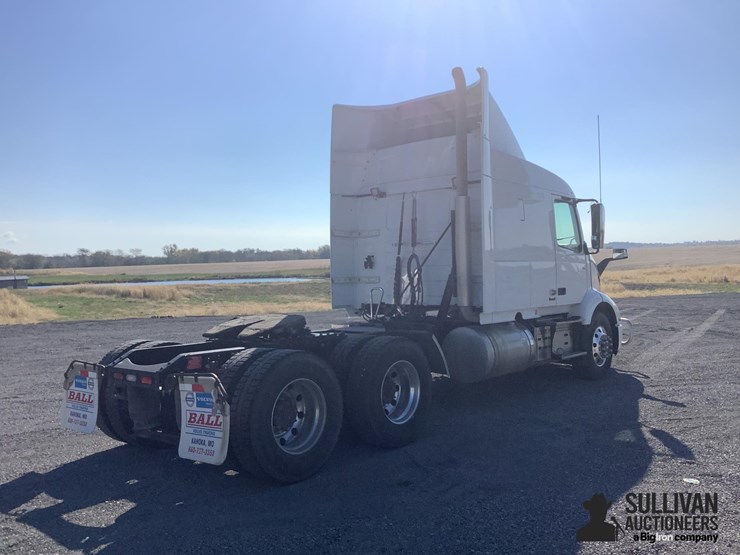 2020-volvo-vnr-t/a-truck-tractor-image-5