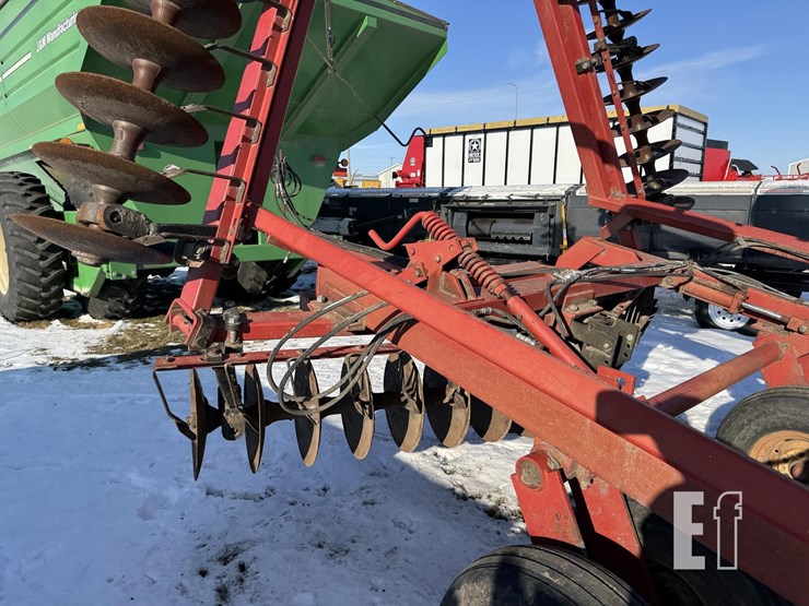 case-ih-3900-image-42