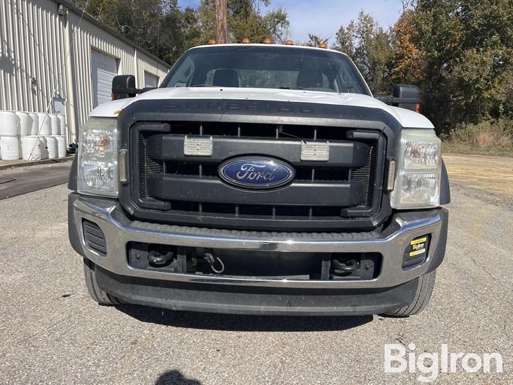 ford-f550-xl-image-16
