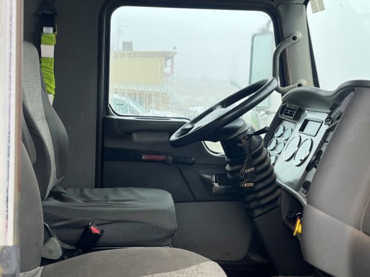 kenworth-t370-image-6