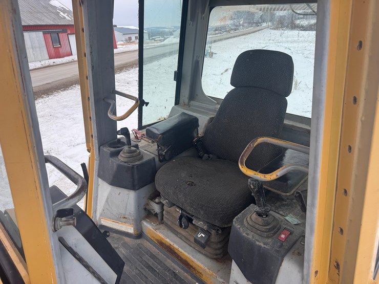 caterpillar-d5g-lgp-image-27