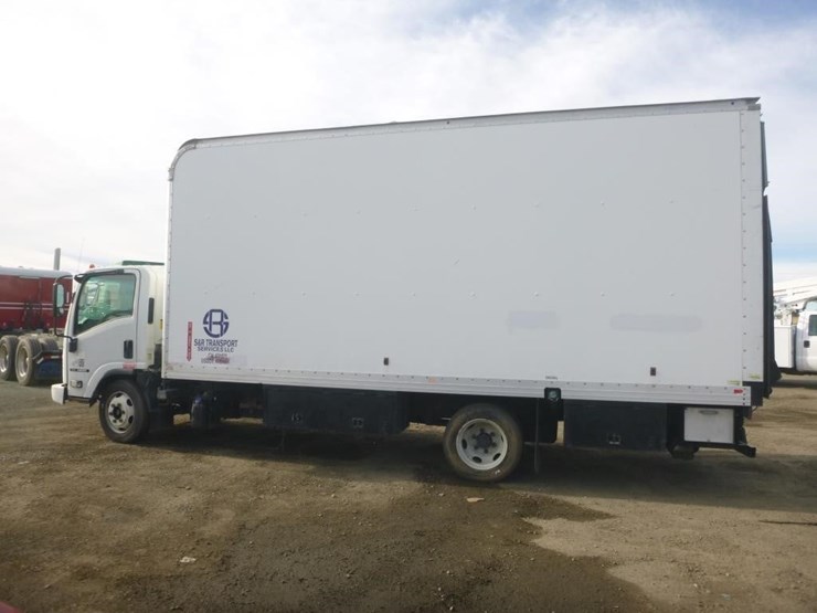 2016-isuzu-nrr-image-5