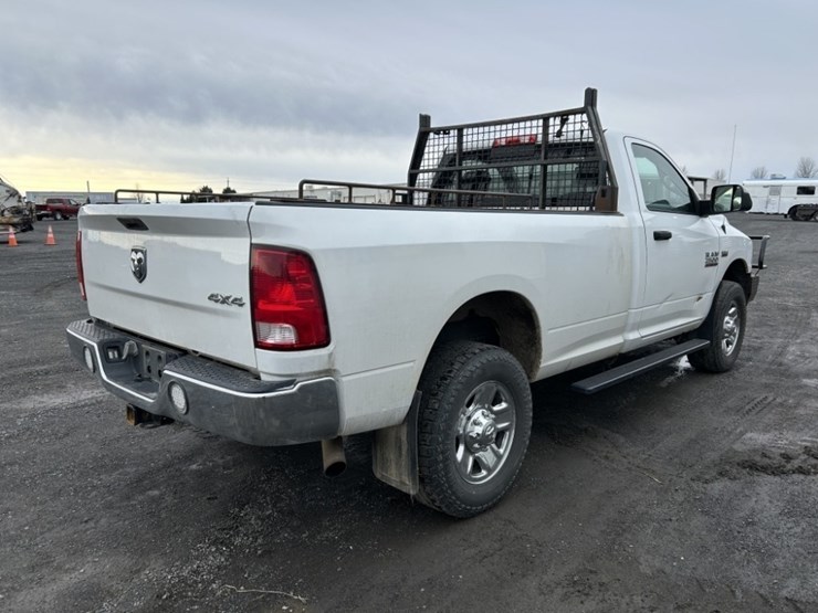 2018-dodge-2500-image-5