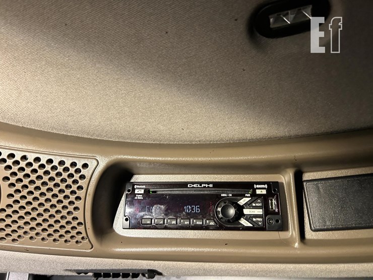 2018-case-ih-wd2504-image-17