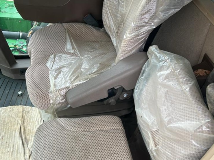 john-deere-cp690-image-61