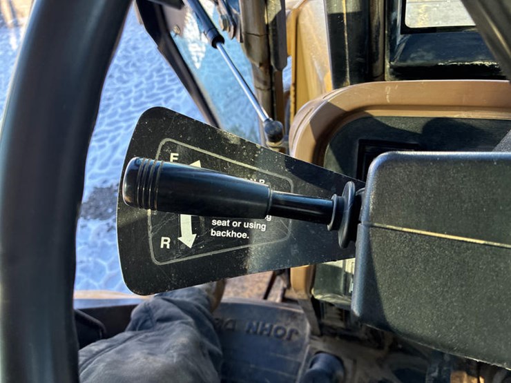 john-deere-310d-image-58