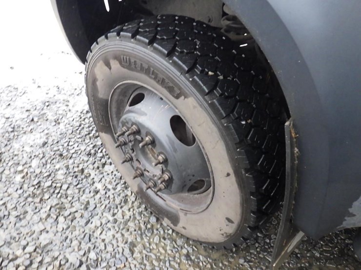 2006-ford-f550-image-21